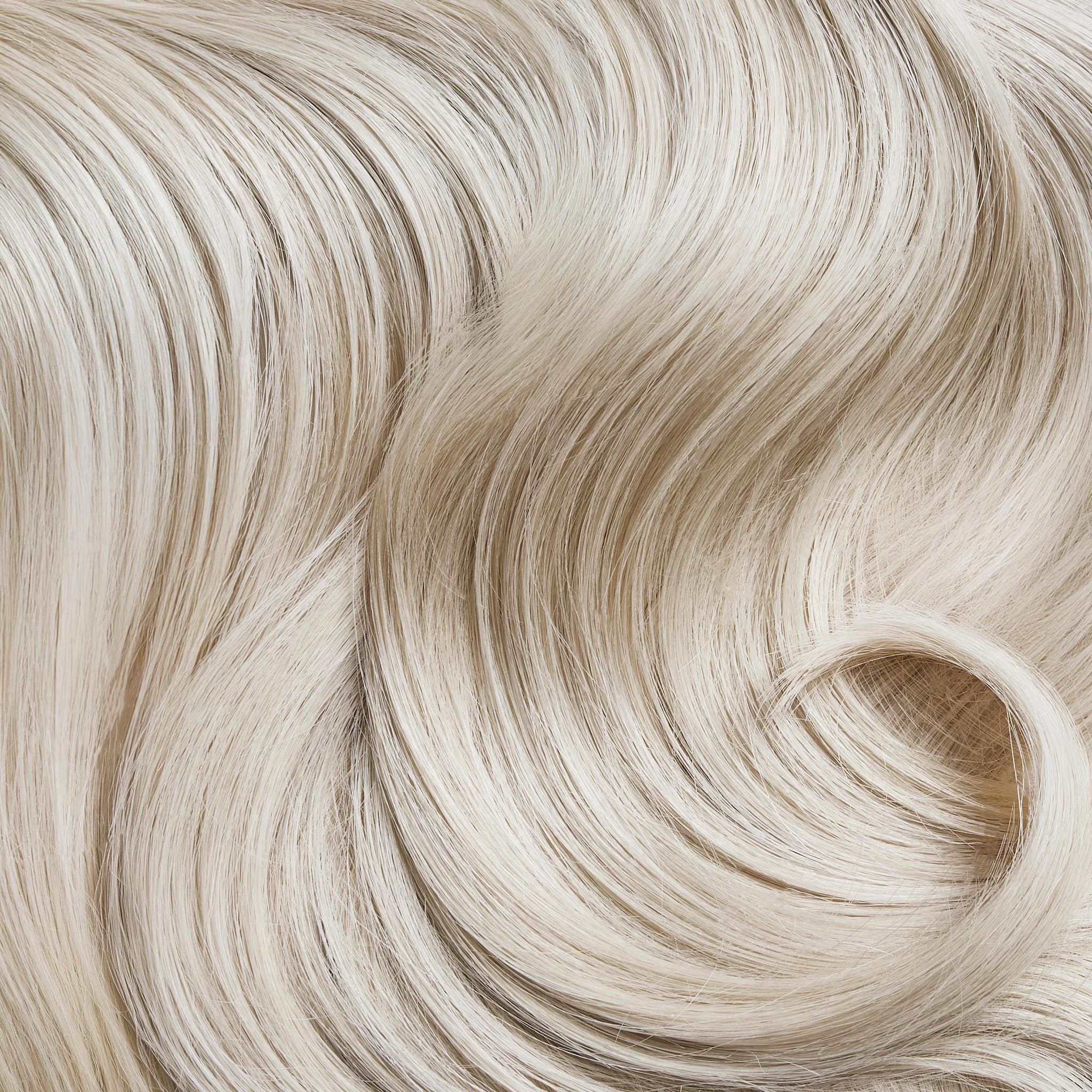 18" Seamless® Clip Ins (180g) - Image 38