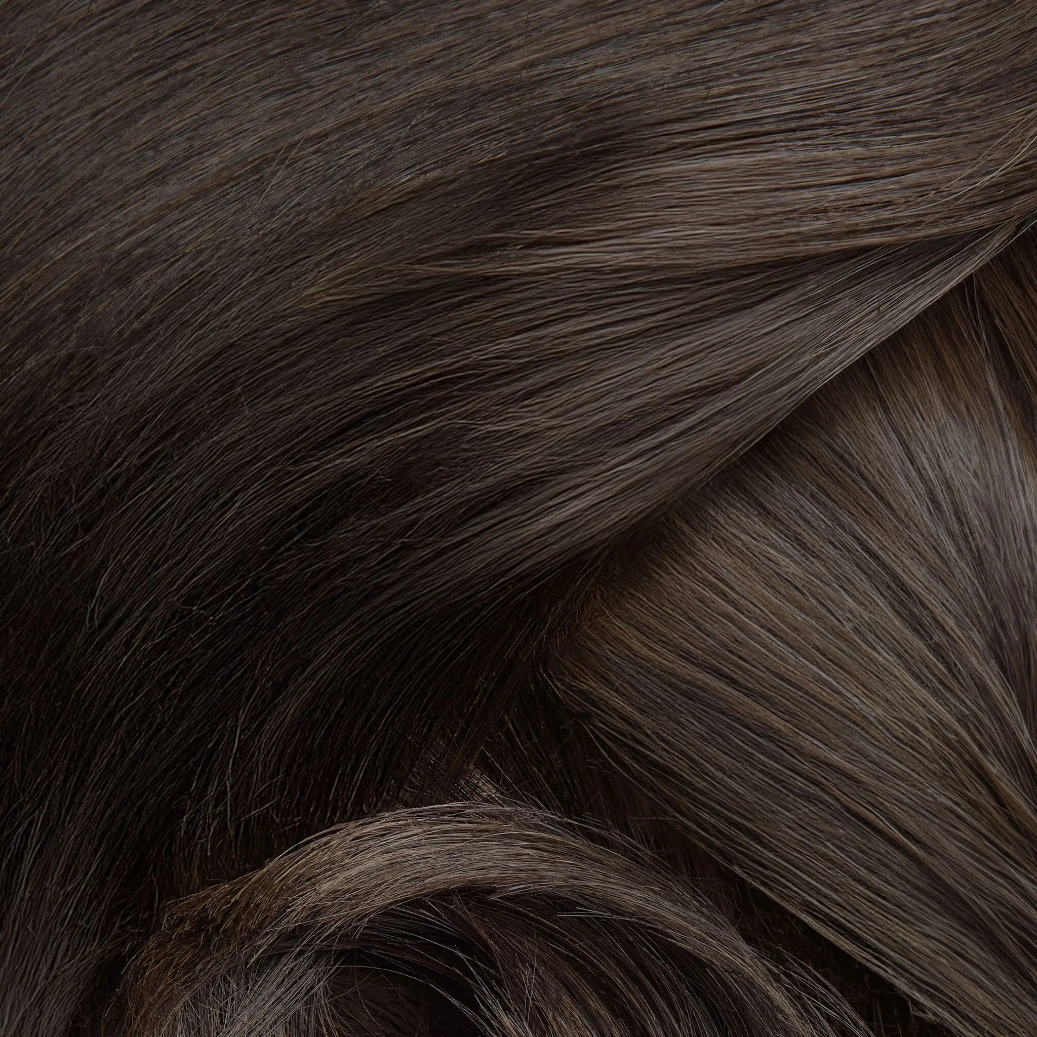 18" Seamless® Clip Ins (180g) - Image 13