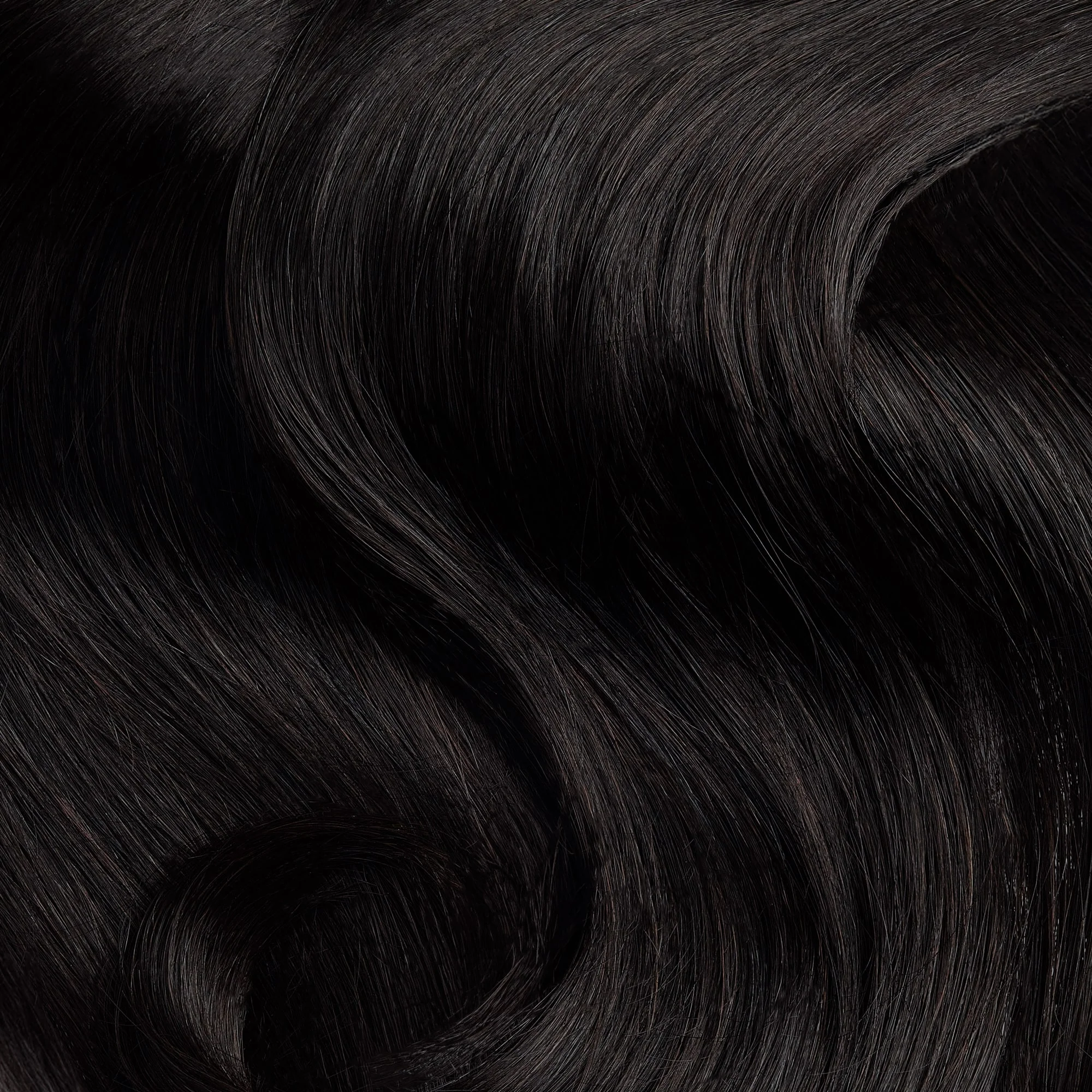 18" Seamless® Clip Ins (180g) - Image 44