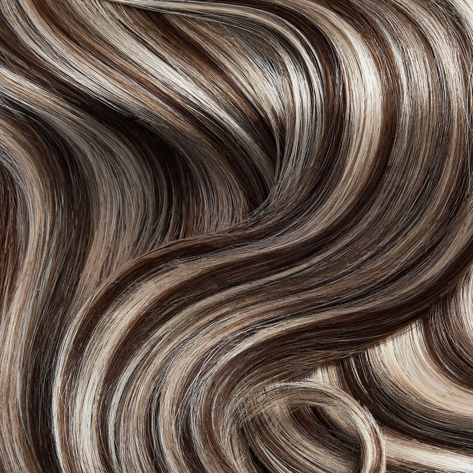 18" Seamless® Clip Ins (180g) - Image 47