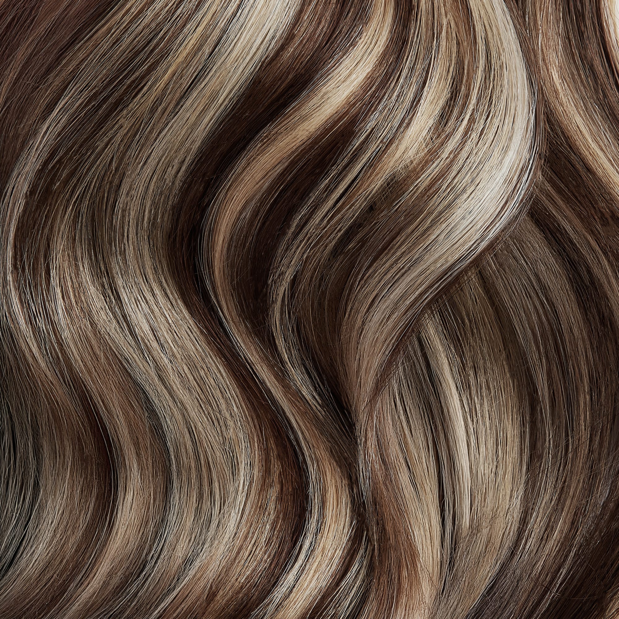 18" Seamless® Clip Ins (180g) - Image 50