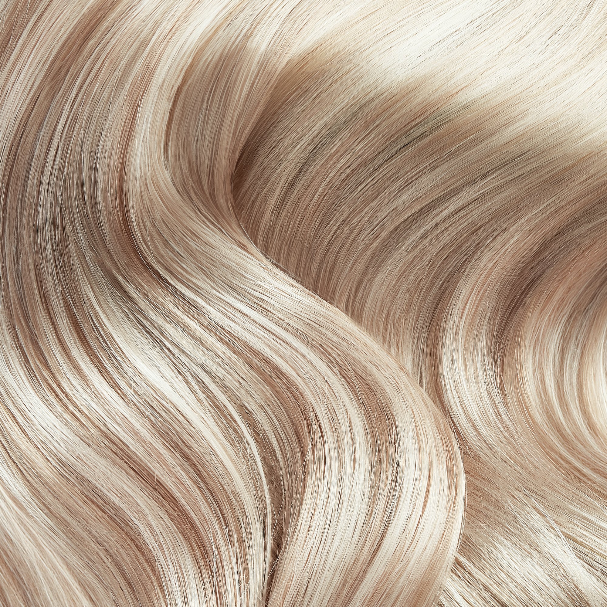 18" Seamless® Clip Ins (180g) - Image 52