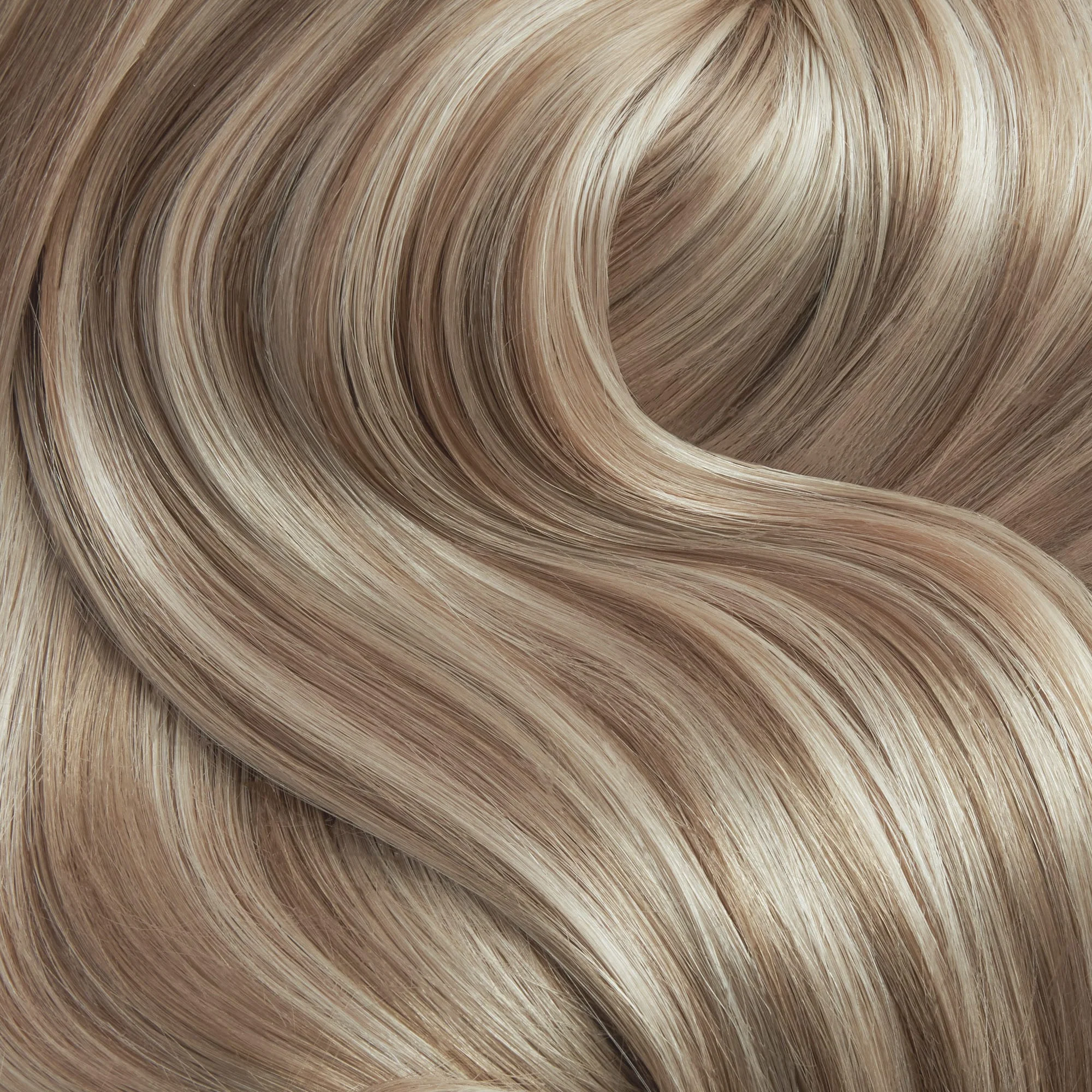 18" Seamless® Clip Ins (180g) - Image 55